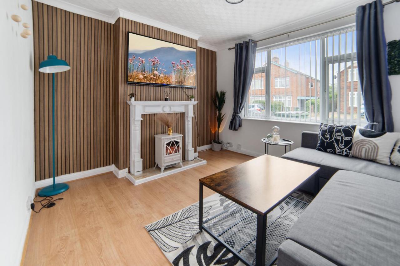 Exclusive Deals L Last-Minute Reserve L Townhouse With Sleeps 6 L Braunstone Town , Leicester L By Zen Nights Short Lets & Serviced Accommodations Экстерьер фото