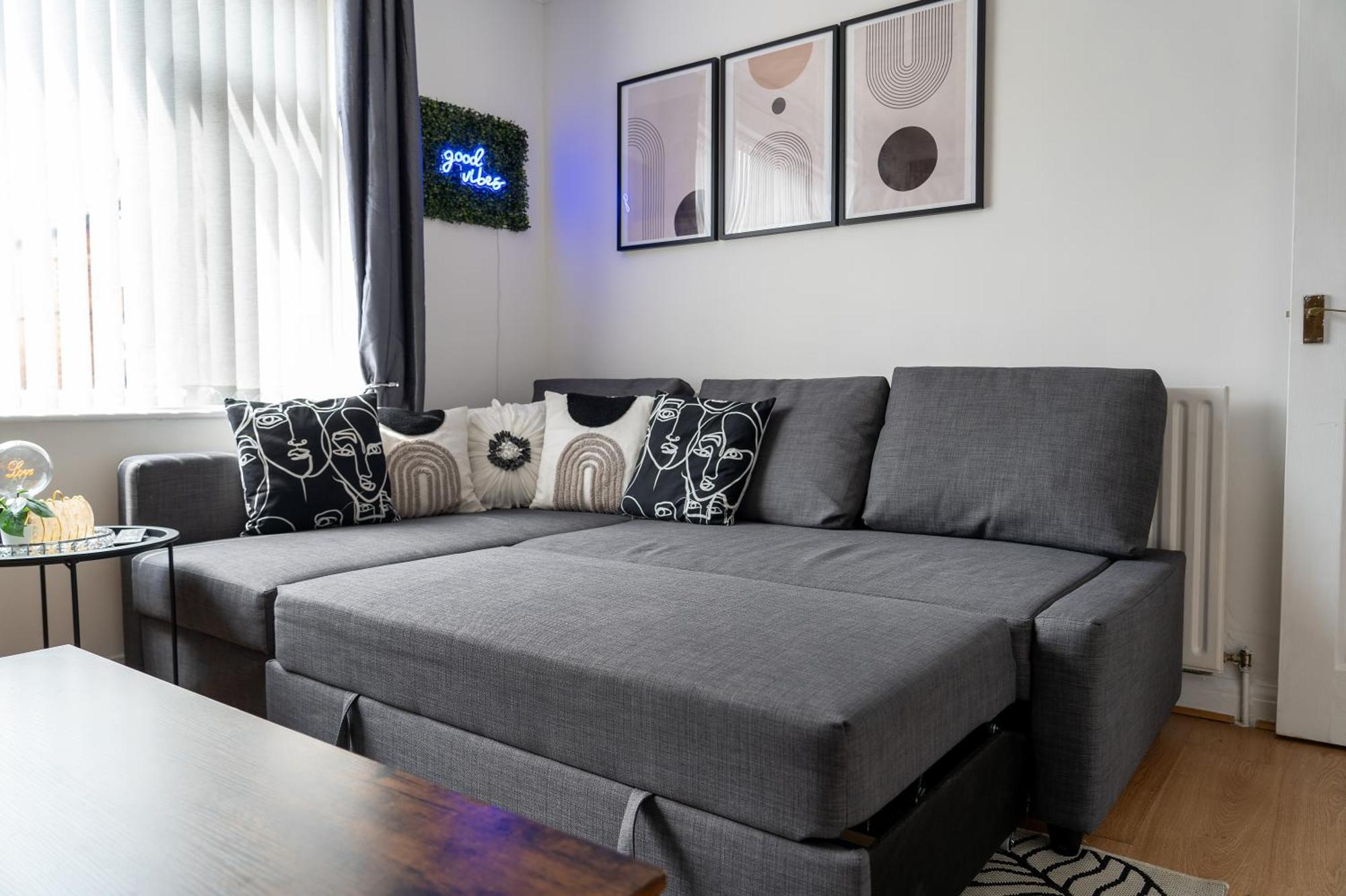 Exclusive Deals L Last-Minute Reserve L Townhouse With Sleeps 6 L Braunstone Town , Leicester L By Zen Nights Short Lets & Serviced Accommodations Экстерьер фото
